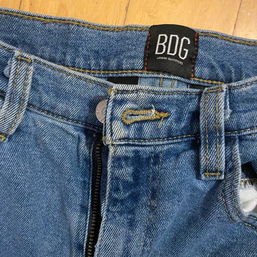 Hi-Rise Skinny Jeans Frayed Hem - Picture 2 of 6